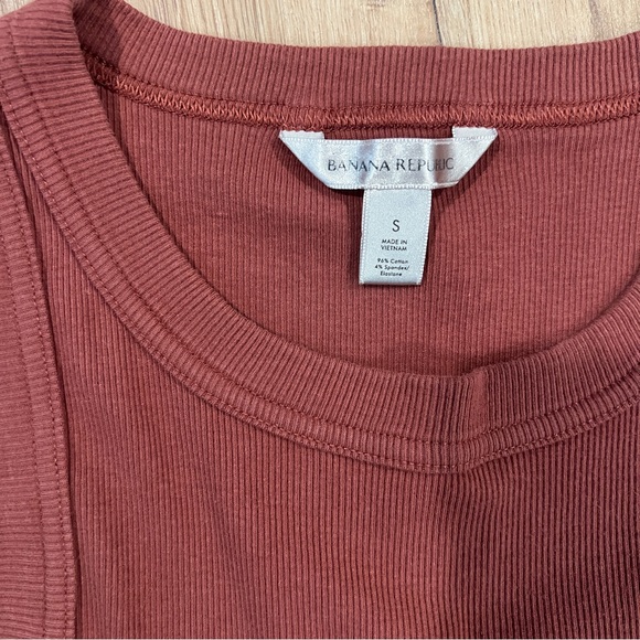 Banana Republic Terracotta Tank Top - Picture 3 of 4